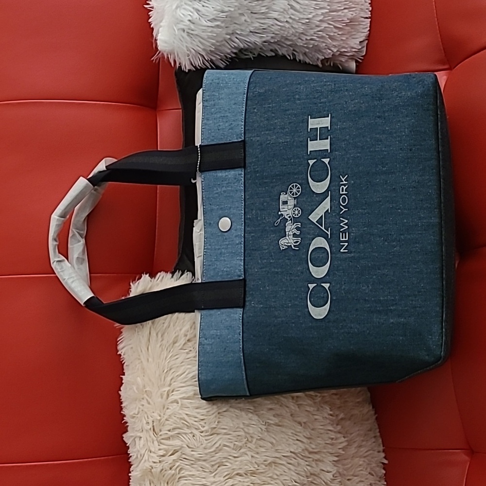 Coach tote